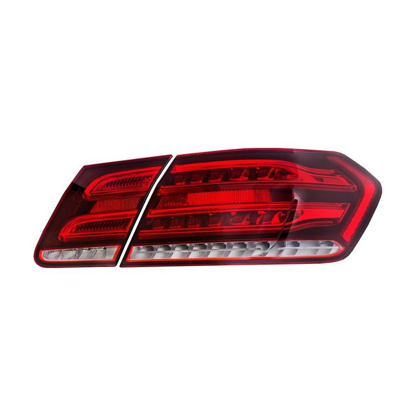 Mercedes Tail Light Set - Passenger Side Inner and Outer (LED) 2129061603 - ULO 2853562KIT